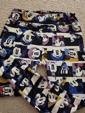 Lularoe TC Mickey Leggings